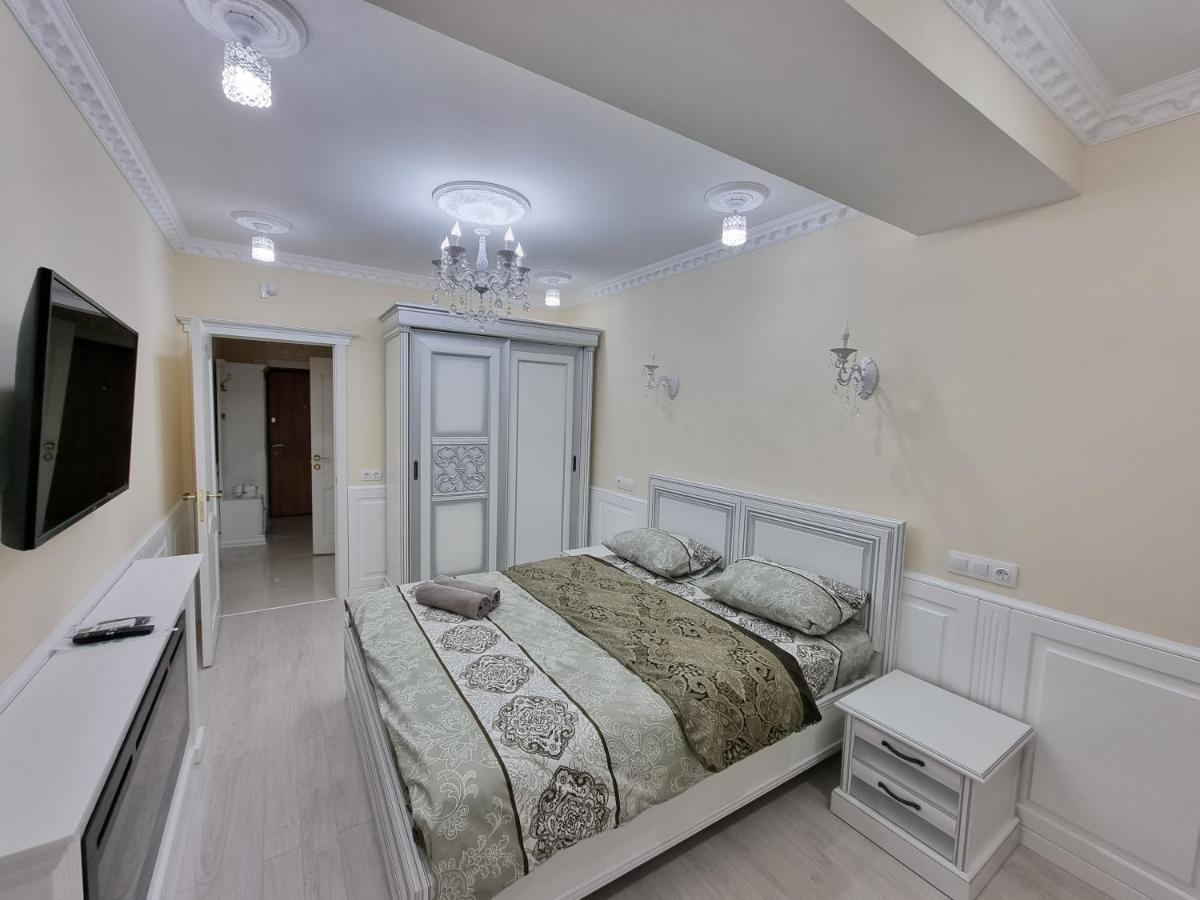 Luxury Residence Business New Apartments Chişinău Esterno foto